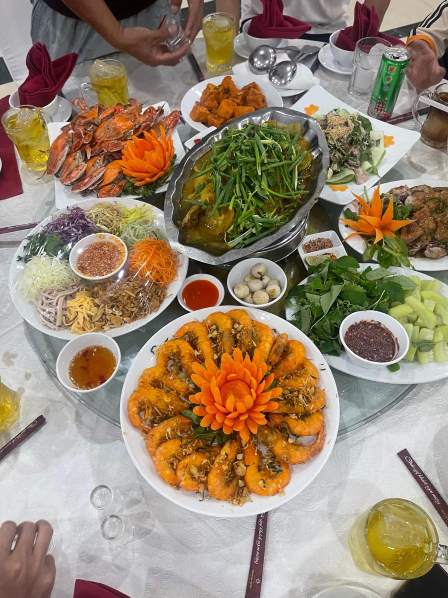Ngan Ha Hotel Dai Tiet Екстериор снимка