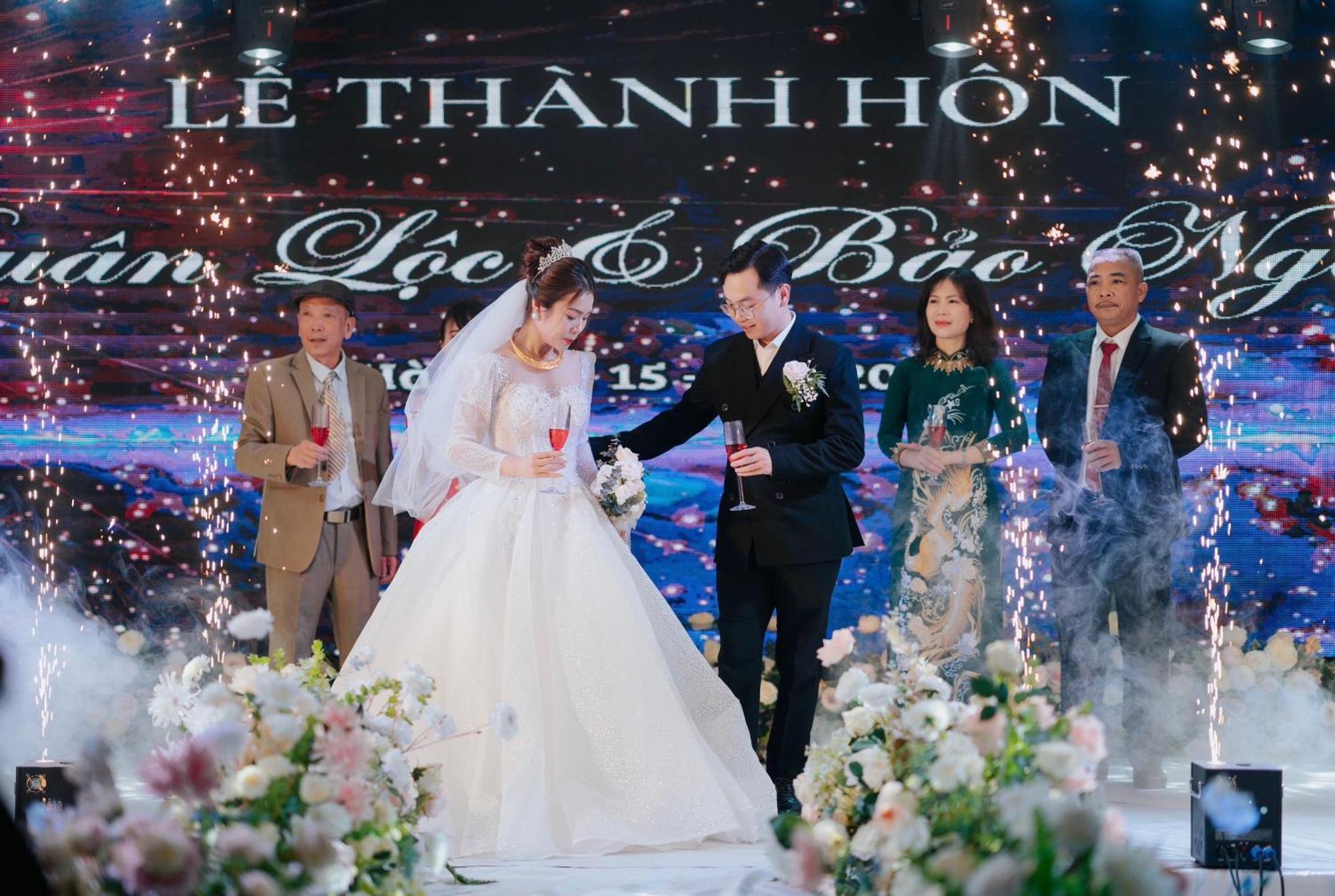 Ngan Ha Hotel Dai Tiet Екстериор снимка