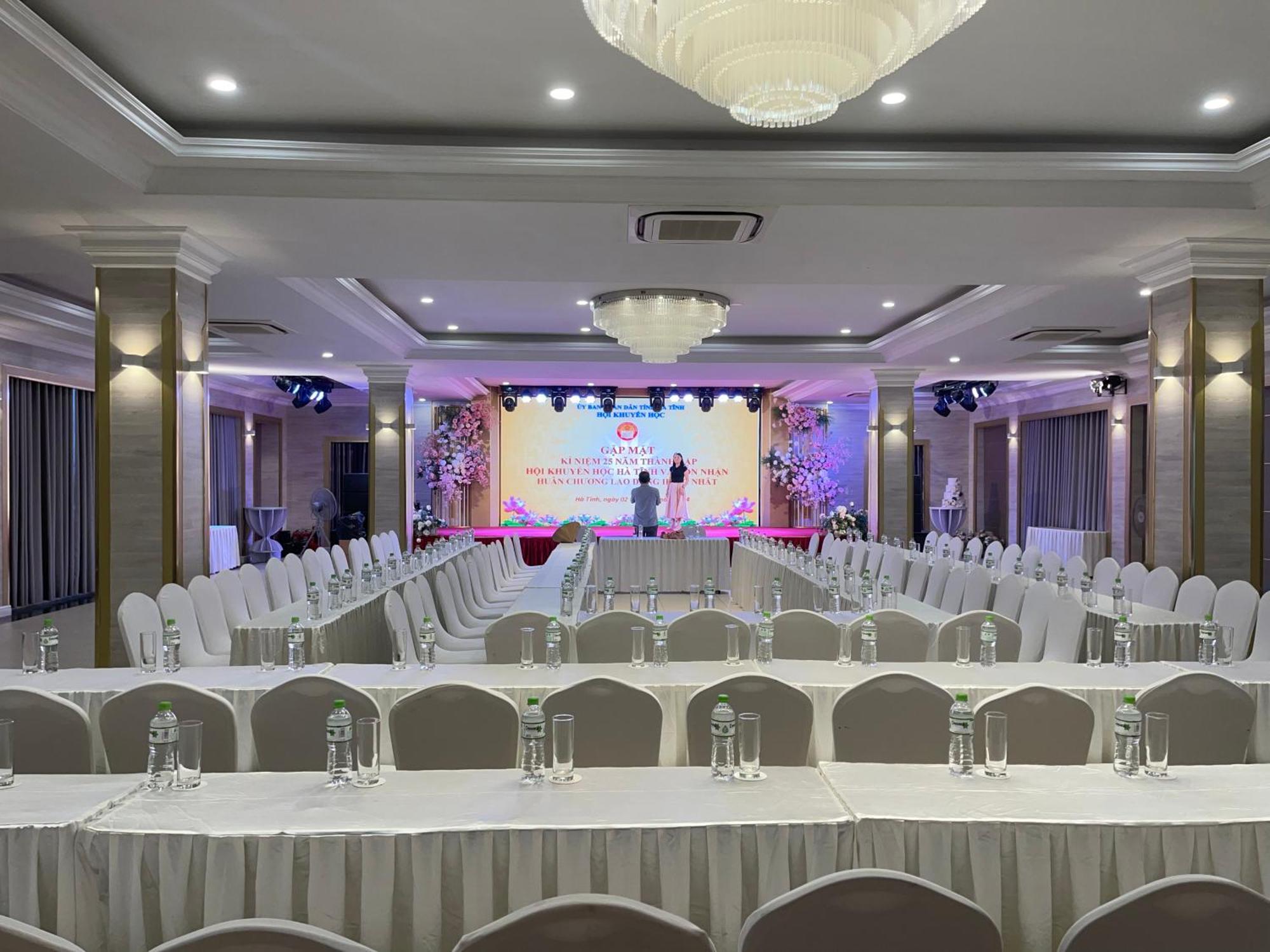 Ngan Ha Hotel Dai Tiet Екстериор снимка